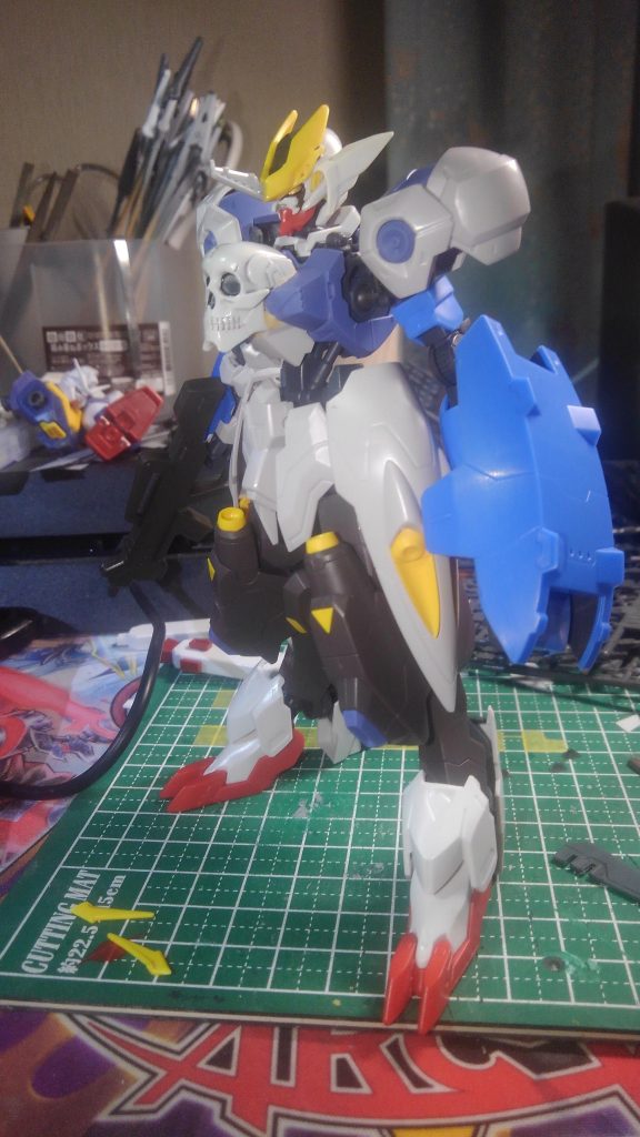 早い段階で胸にドクロをつけました。