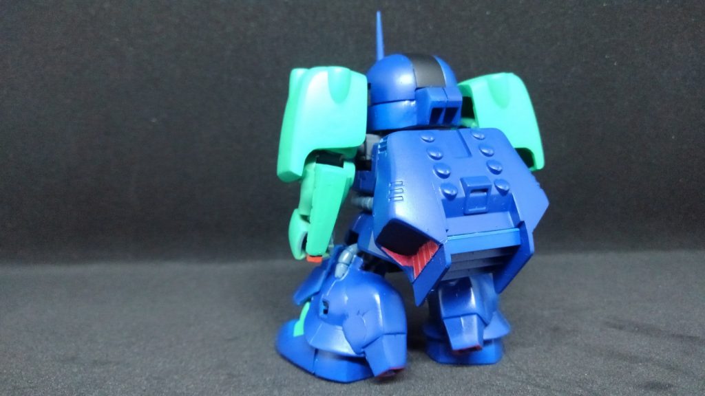 旧キットの１/１４４を使うと大体ジャストサイズで収まってくれるので毎回助かってます。