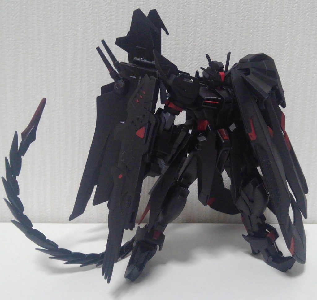 正直自立ギリギリ　汗
てかほぼ無理です、ストライクノワールベースに天ミナ、ノーネイムライフルなどをミキシングしました。