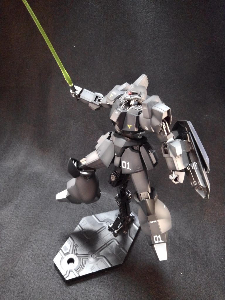 ビームサーベル構え