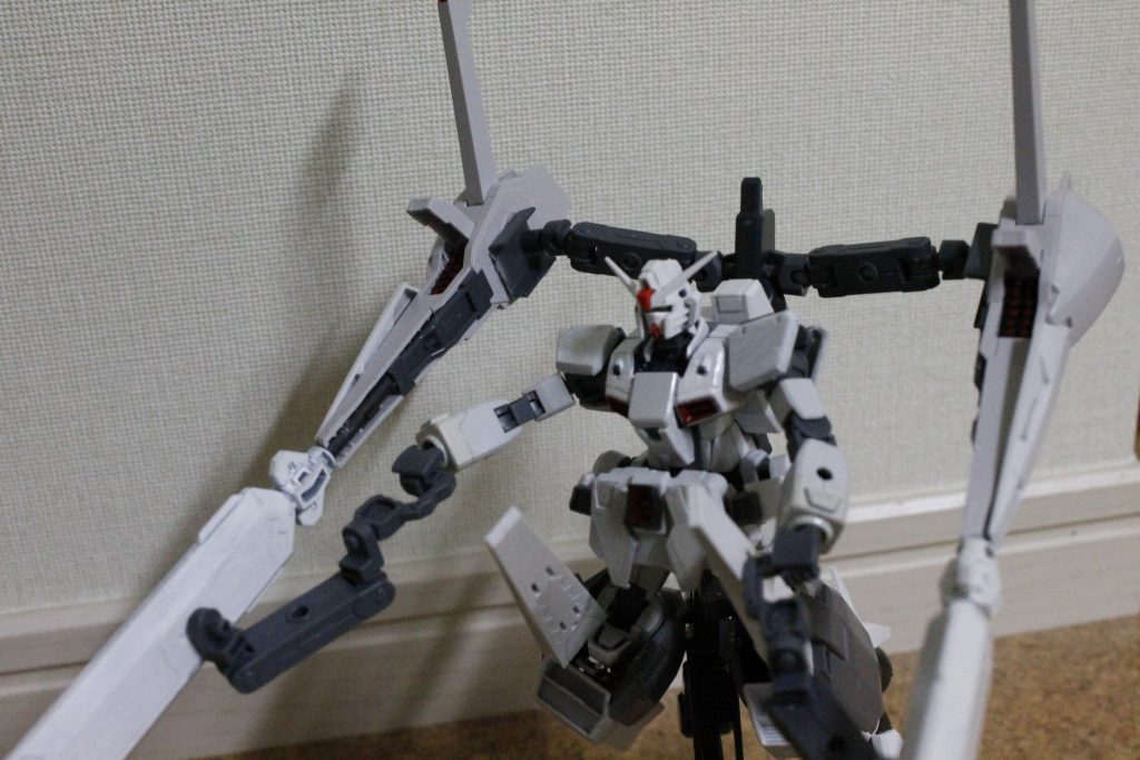 後部に搭載された連装ミサイルランチャー