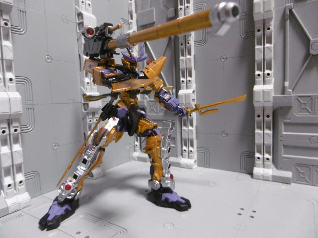 中距離には投げ銭で、長距離には銭極脚音で対応。
近距離は多数の近接武器や防御術があるため、武器選択を誤らなければ簡単には負けません。戦闘力は後のゲストレイよりも上だったりします