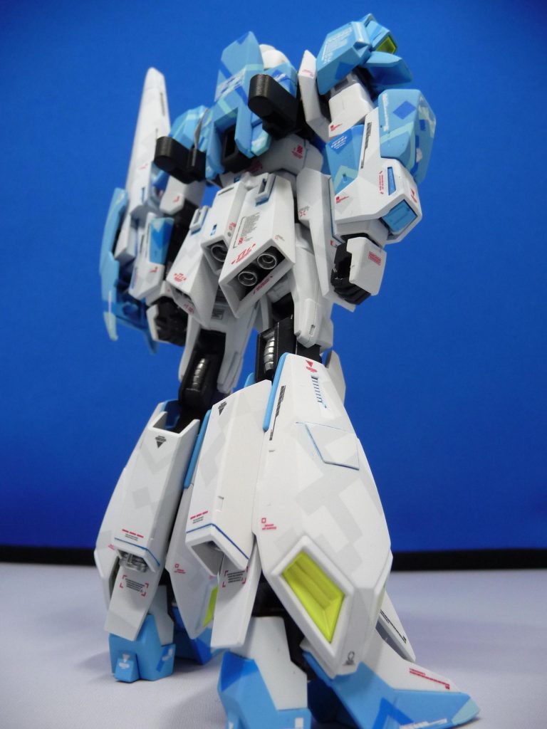 あーっ！お客様！ローアングルは困りますお客様！ああーーーーっ！！