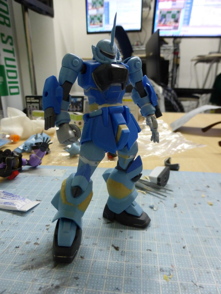 各部切った貼ったで
伸ばしたり角度変えたりしてます。