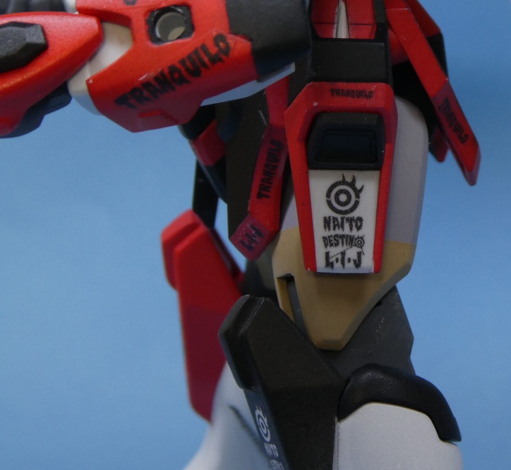 レスラーさんは上半身裸なのでパンツにこだわりが見られます。それを再現できないまでも・・・