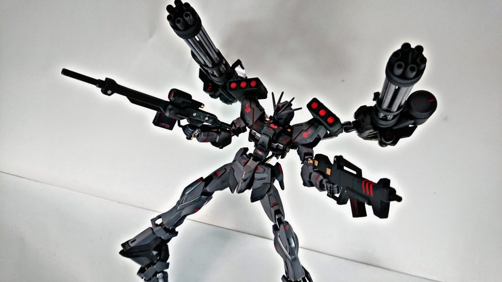 *『フルバーストモード』*
装備した武器を一斉射撃出来る。
*『近寄るなぁぁぁあ!!!!!!』*