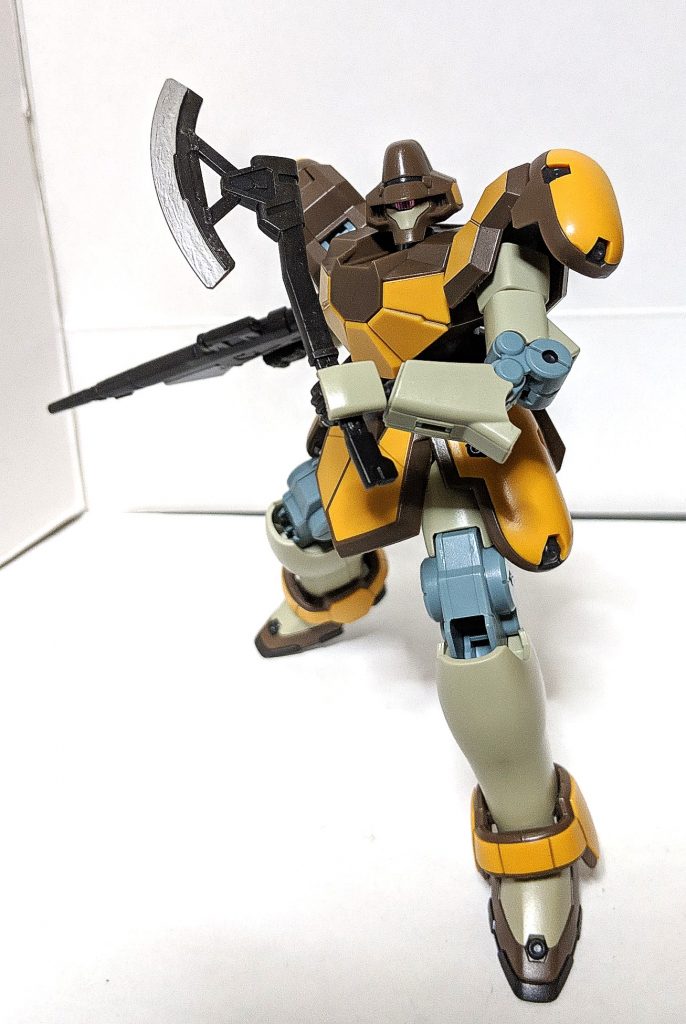 ヒートトマホークは1パーツで出来ているので塗装が必要です