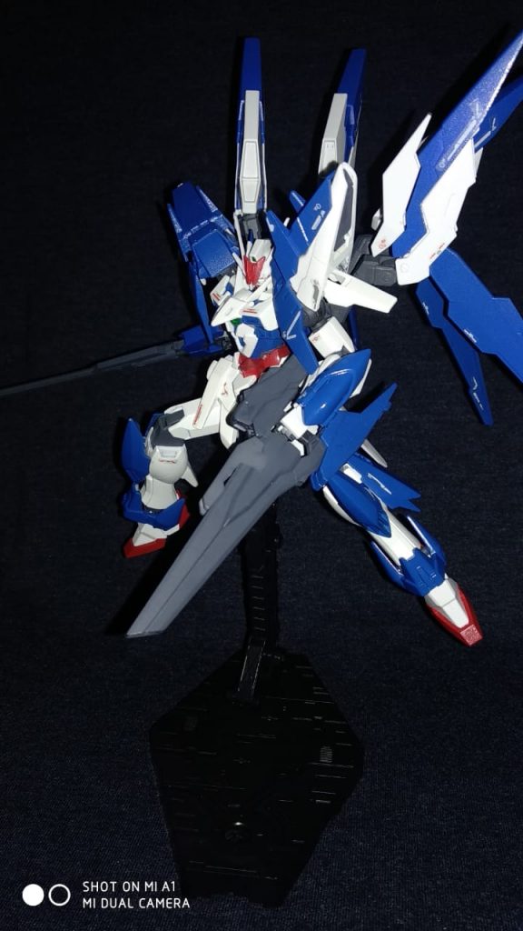 Divine Gundam–2枚目/制作者：dreadr