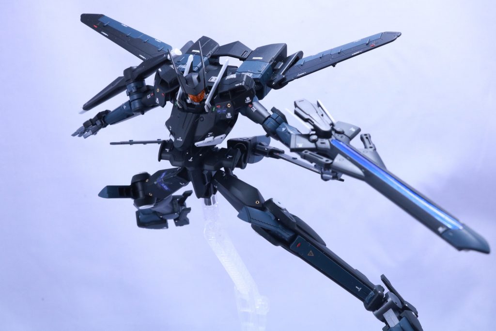 ライフルはアイリス社の試作ライフルでないのが残念です。