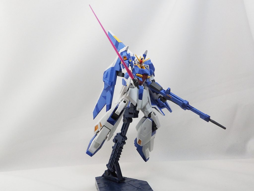 全塗装でなく部分塗装なので白とか赤は成型色です。