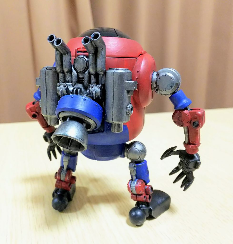 塗装は頭部ハロ部分のみエアブラシ、他はシタデルカラーで筆塗りです。