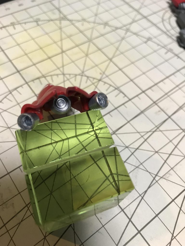 バーニアは全て縁を薄く削ってメタリックで塗装しました