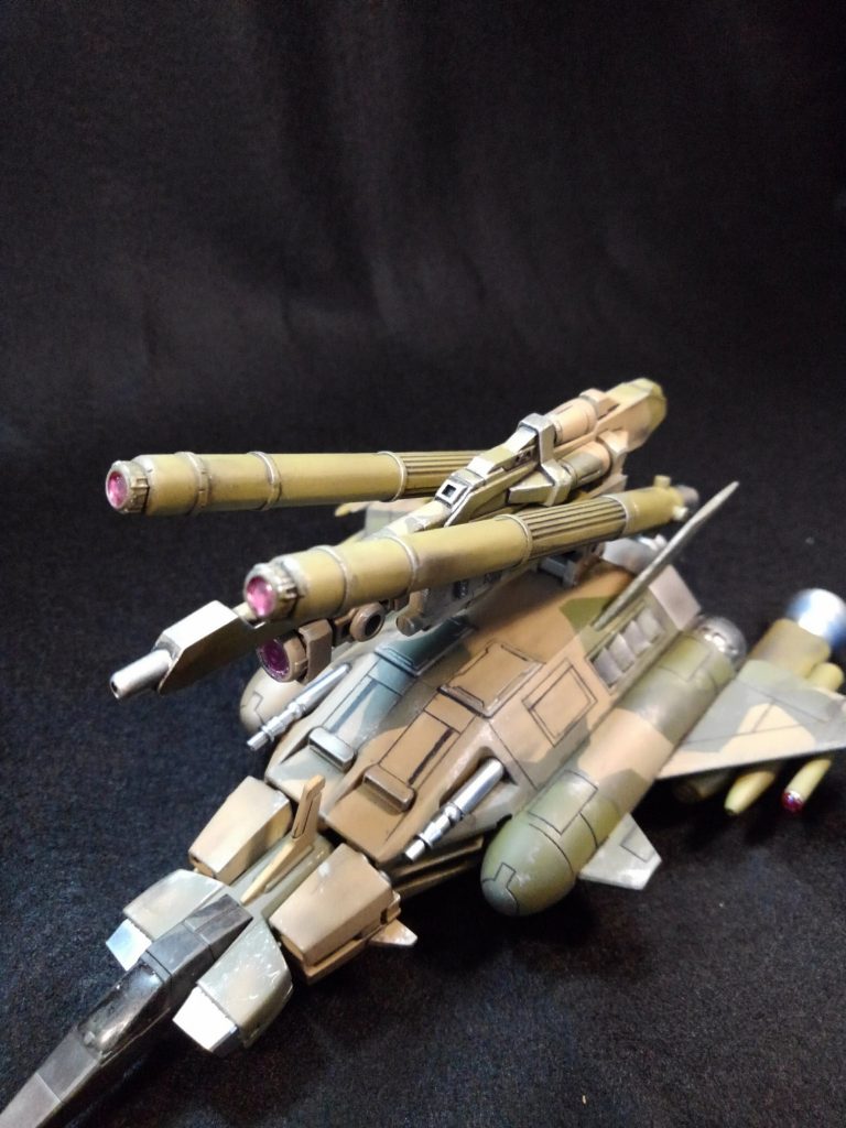 可動する武装類