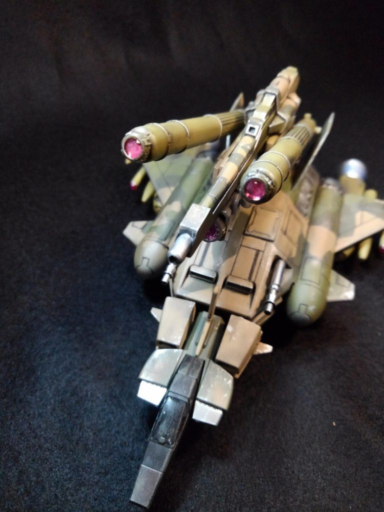 対艦ミサイルはシーカーヘッド共々公式ビルダーズパーツです