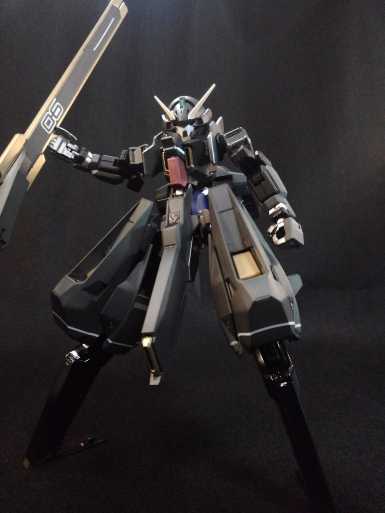 フレームはスーパーチタン
差し色にスーパーゴールド
セーラー服のラインは白
コンポジットシールドブースターのロングライフル(長っ)にも金のラインを入れて黒の機体色を引き締めます
スカーフは赤w
某S玉県のM山女子のセーラー服をイメージですw(知らんがなw )