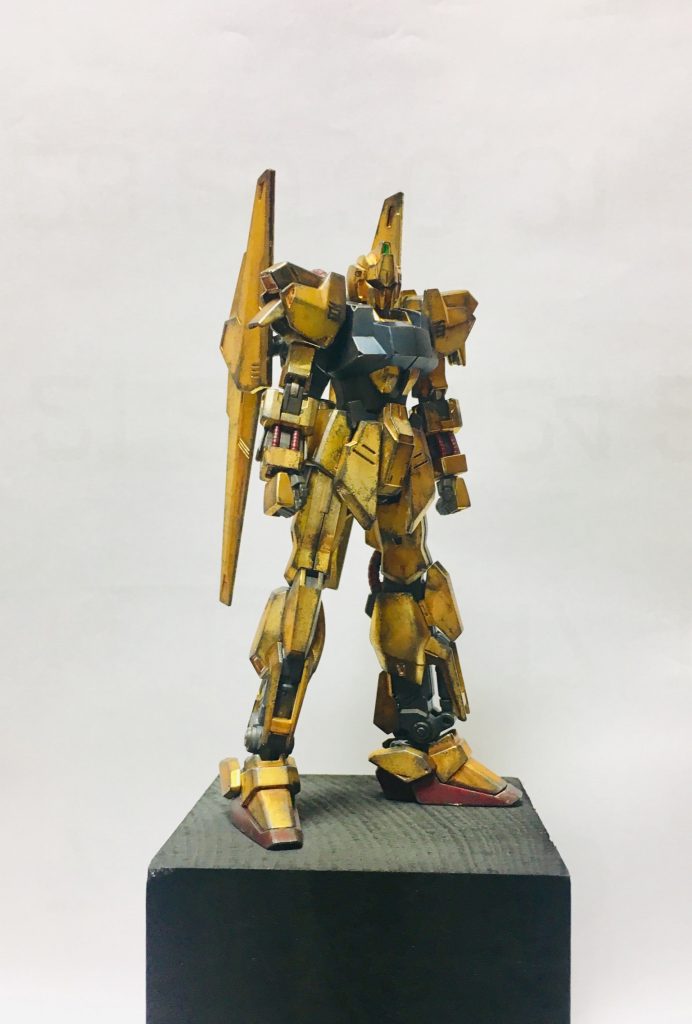 ついでに台座に乗せてみました。