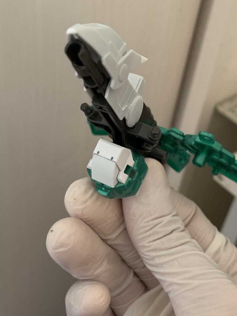 八鳥の腹部は真っ平らだったのでジャンクでそれらしく•••