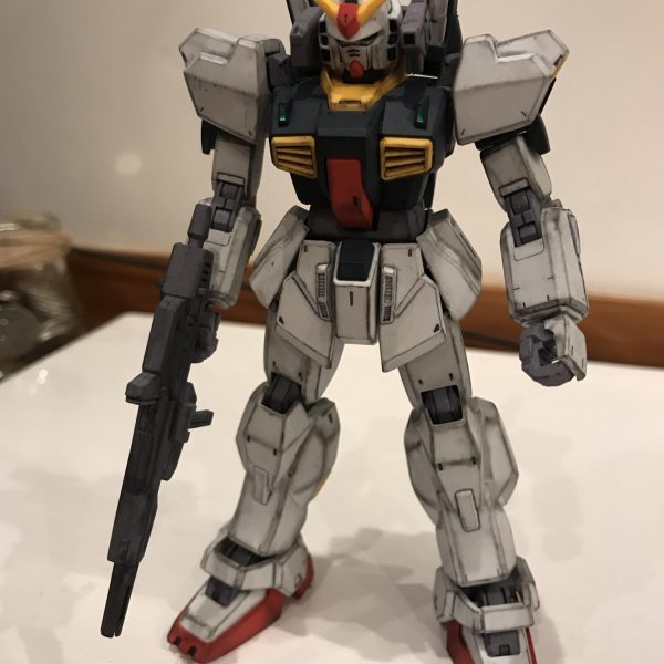 HGリバイブ版ガンダムMkⅡなんちゃってパステルシャドウ仕上げ(´∀｀)