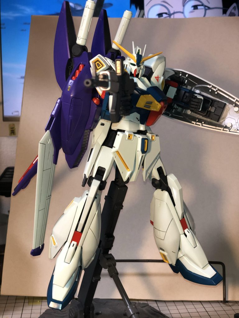 未完成のライフル持たせてみた