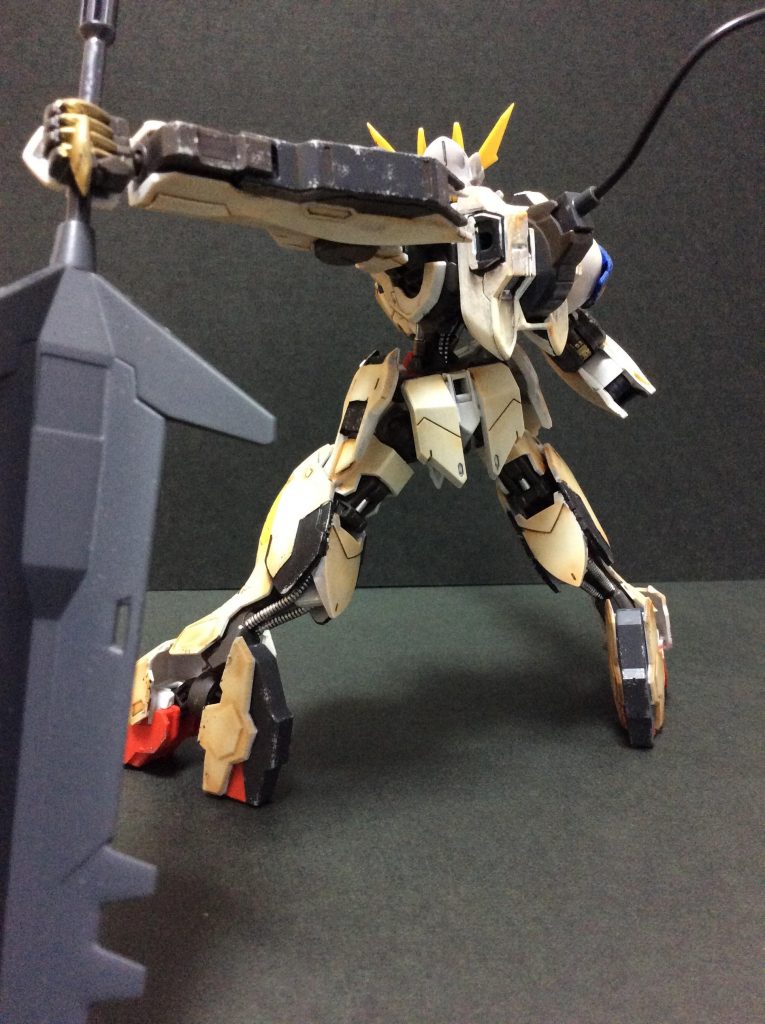 リアルタッチマーカーのグレーとオレンジでウォッシング