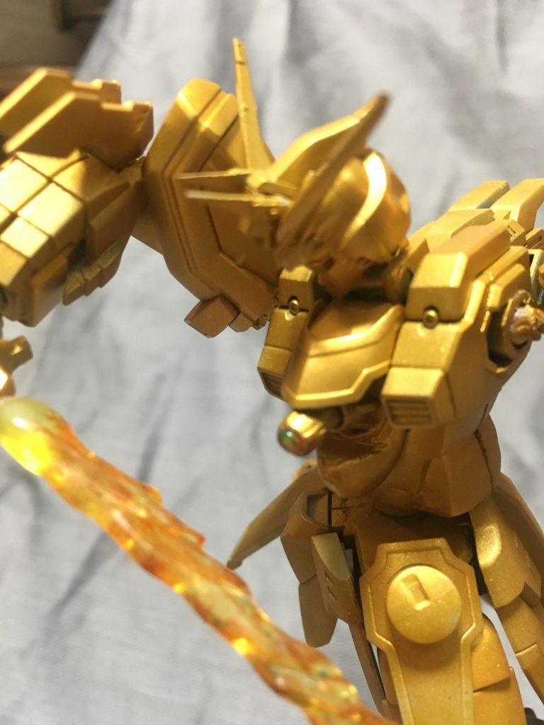 ハイパーモード時の形状変化としてツノの可動胴体コアの引き出しというのをアレンジで追加(最後の画像が同じ構造のノーマルモードです)