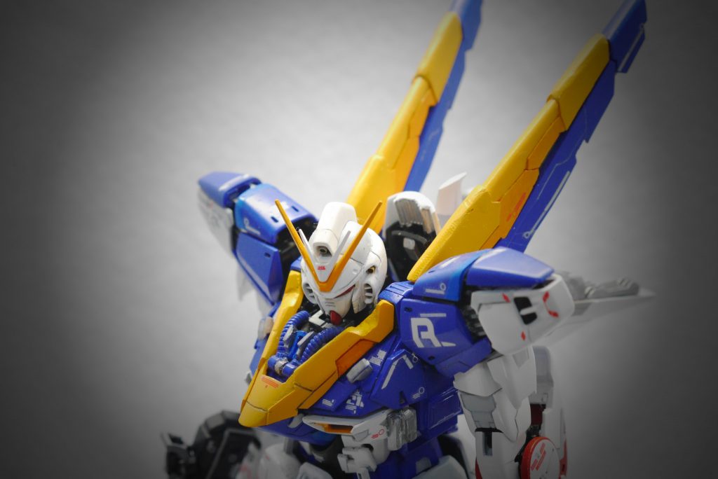 ヨシさんのV2はヘッドがシャープな感じですが、自分はノーマルのV2のヘッドが好きなので、ちょっといじった程度で仕上げました。