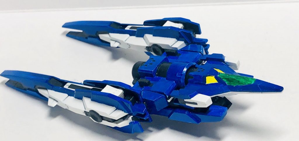 GNセファーは改造らしい改造はせずに、肉抜きのパテ埋めと塗装をしただけです。