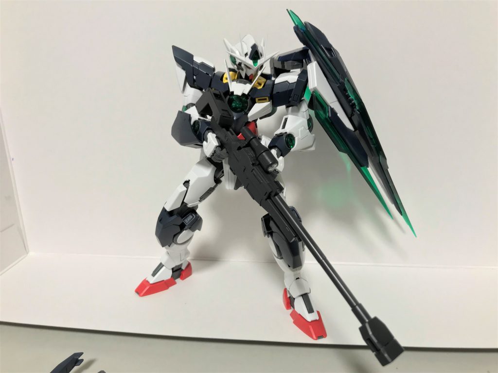 フルメタっぽいミリタリックな雰囲気の為にMGデュナメスのライフルも装備。