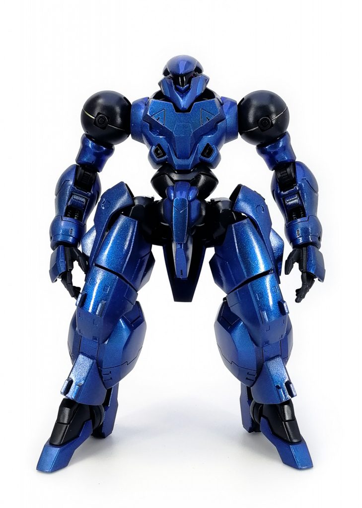 胴がダハック。
肩はリーオーで腕はキマリス。
頭はギラーガから余計な部分削いだり顔周り変えたりして調整。
足はアスタロトオリジンベースに短縮したり色々。