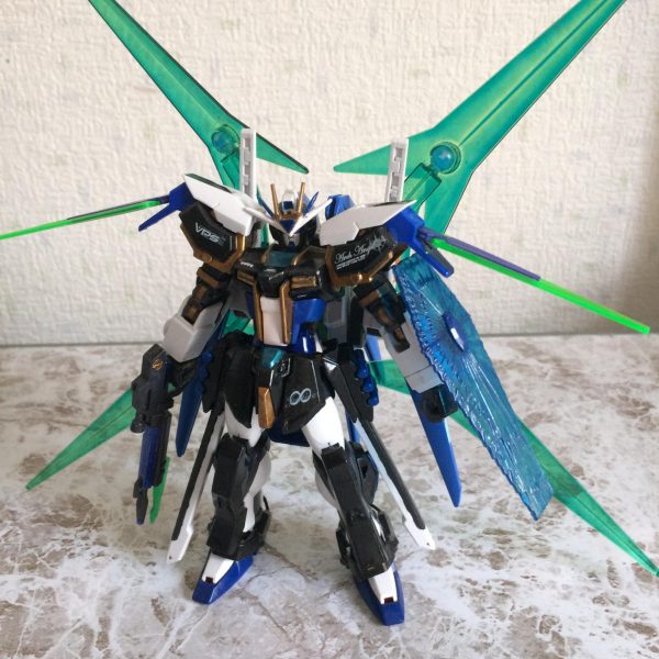 名無しのストライクガンダム