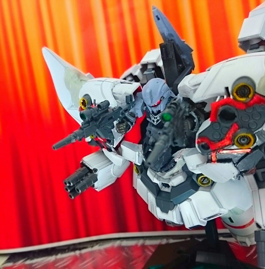 ビームライフルは、BB戦士のものを切り詰めて二挺用意。
Ⅱはバズーカよりこちらを使っていた印象の方が強かったですね。