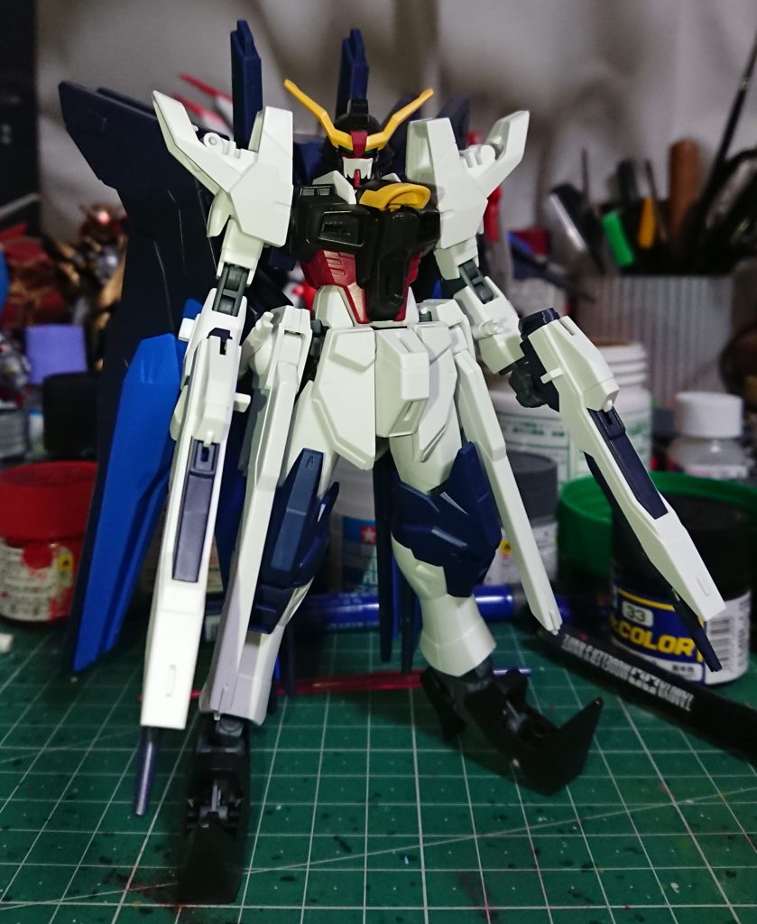 仮組です。こうしてみるとあんまり違いがないかもですね。当初は赤と黒メインかと思いましたが自分の作品そればっかでは馬鹿の一つ覚えだと思ってオレンジとスカイブルーに手を出しました。

令和記念とGWの暇潰しで空いた時間に作ってましたけどリバイブストフリが初作成なので楽しめて取り組むことができました。

今月はデスティニーが控えてますので今から楽しみですねぇ

緑色のデスティニーとかも見てみたいかもしれないですw