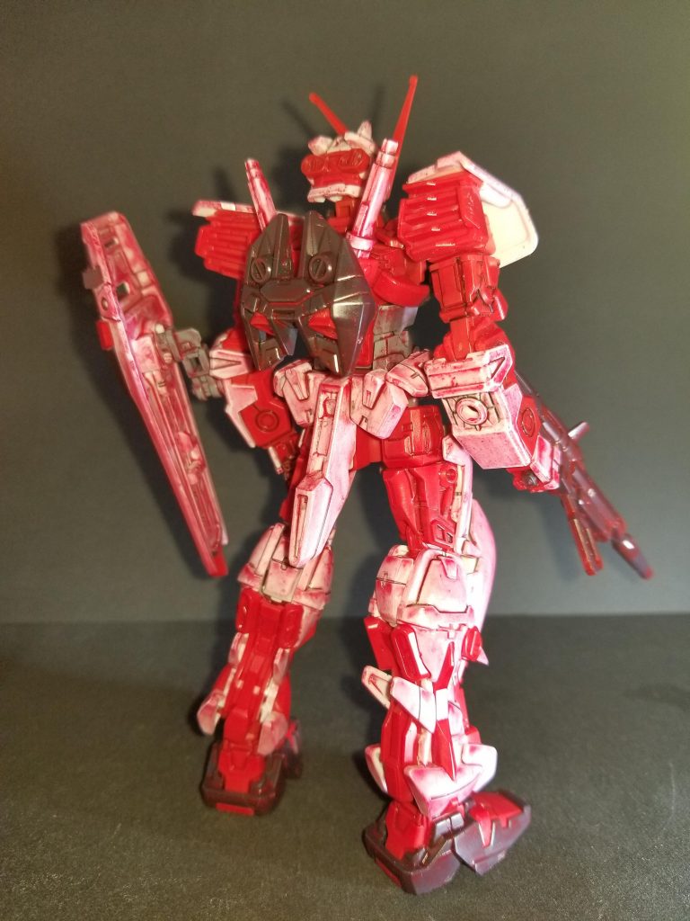 というわけで色々調べた結果自分の中の#ウォッシング#は
*薄く希釈した塗料で模型全体を洗うようにして、余分な水分を軽くふき取る*ものだと解釈しました。
元が黒っぽいパーツを見ると、風合いがちょっと変わったような感じがして#フィルタリング#という工程に似ているような気がします。
調べたりもしましたが、この二つの作業にどれだけの違いがあるのかはよくわからないです。
誰か教えてください。