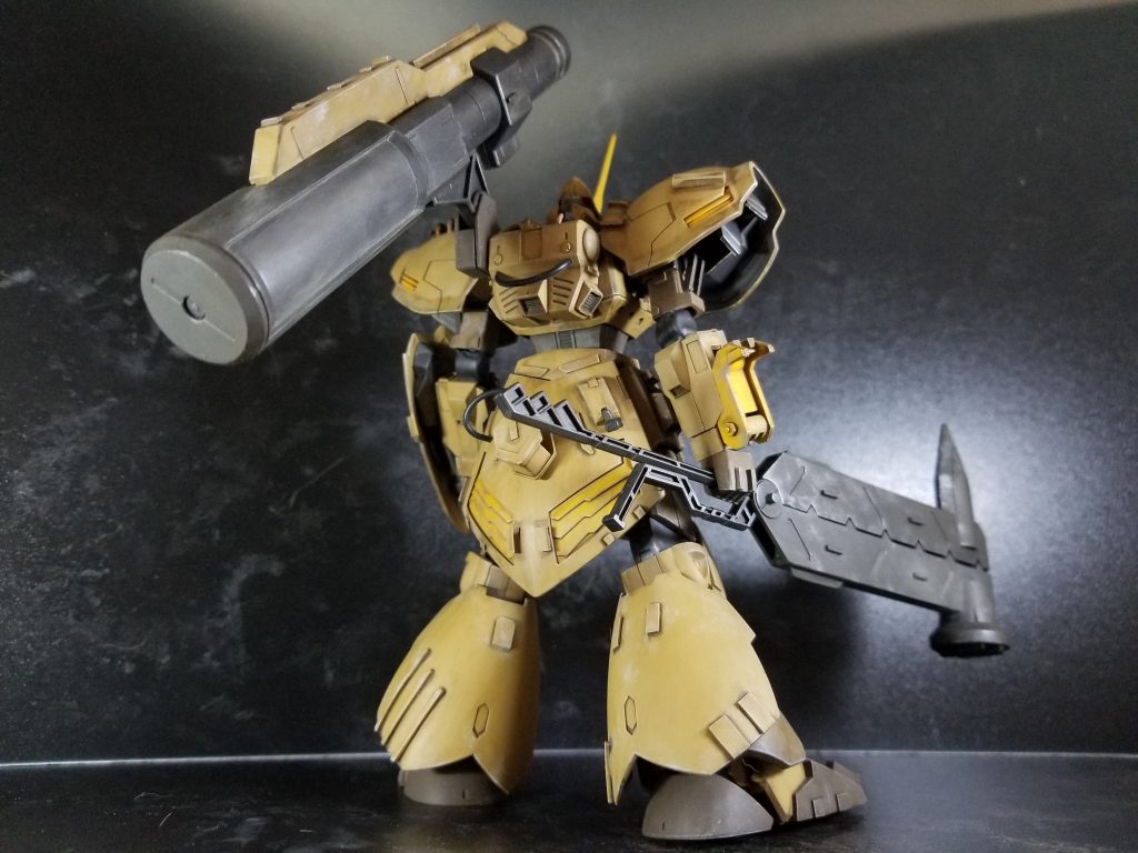 背面(見上げ視点)