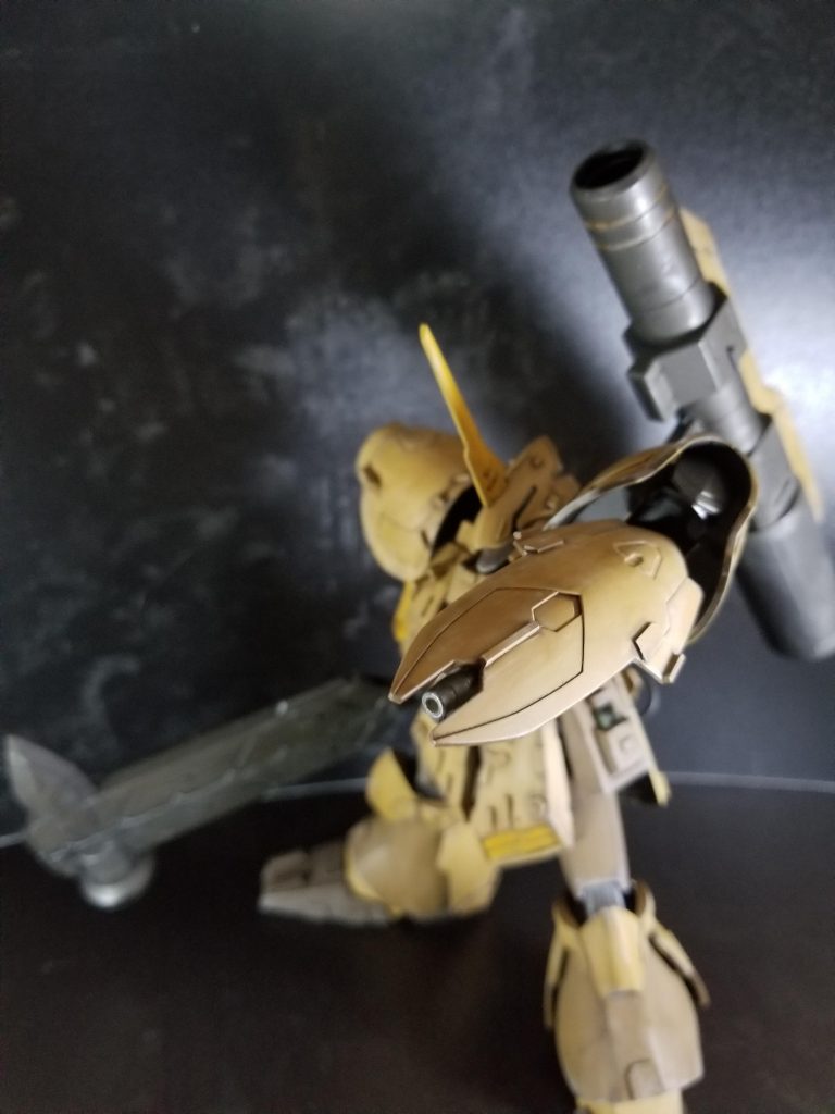 滑空砲(シールド)構え