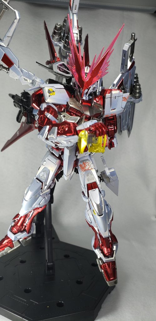 正面2 ガーベラストレート構え
多分知ってる人は多いと思いますけど、ガーベラストレートって、菊一文字の直訳ですね。