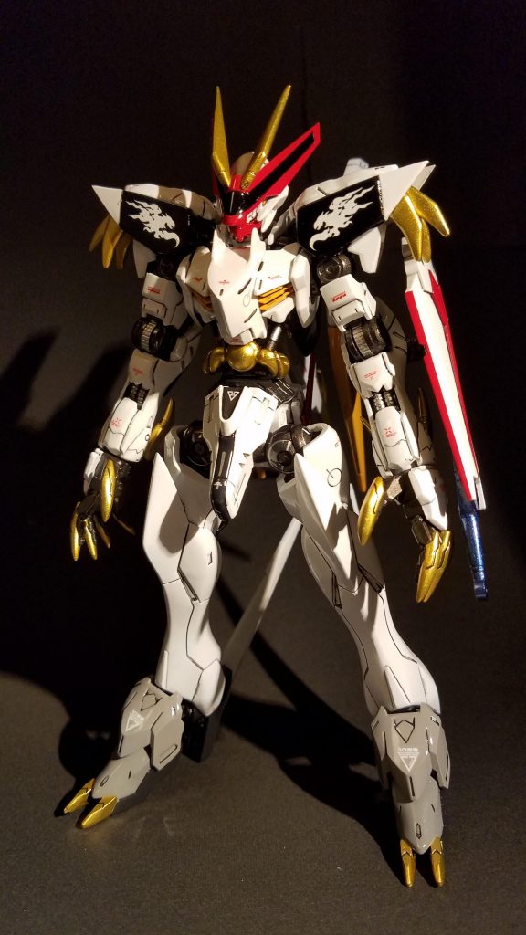 フロントショット
特徴的な頭はスクラッチで作成してあります。