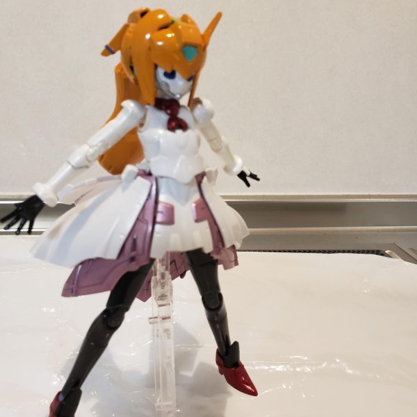 モビルドール　サラ