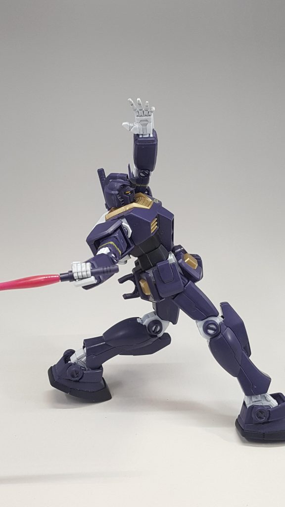 オリックスのスーパースター、某マッチョさんのフォームを再現(´ー`)
ホントよう動く…(´ー`)