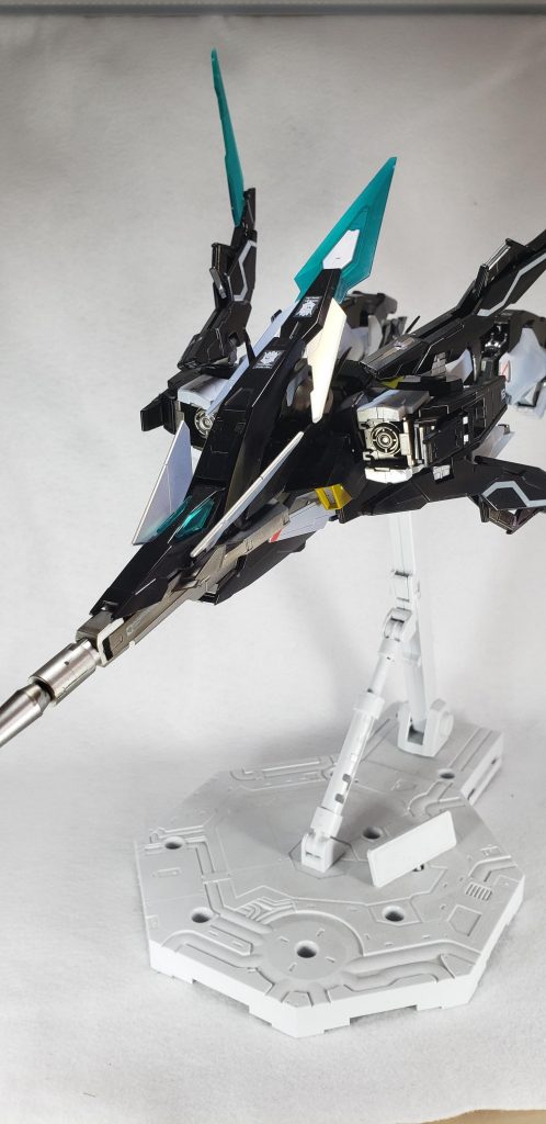 フェニックス 形態1
変形後はフェニックスモードというらしいです。