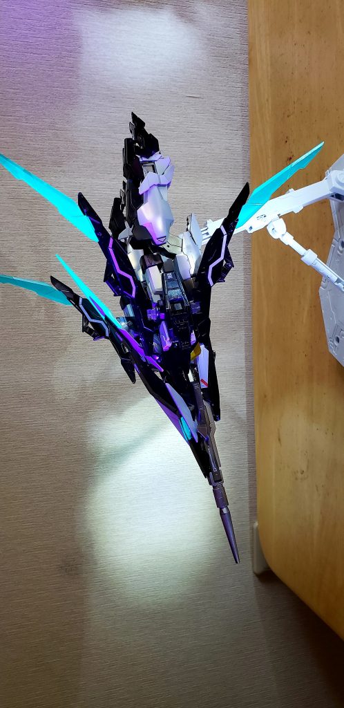 ブラックライト4
クリアカラー
蛍光ブルーグリーン