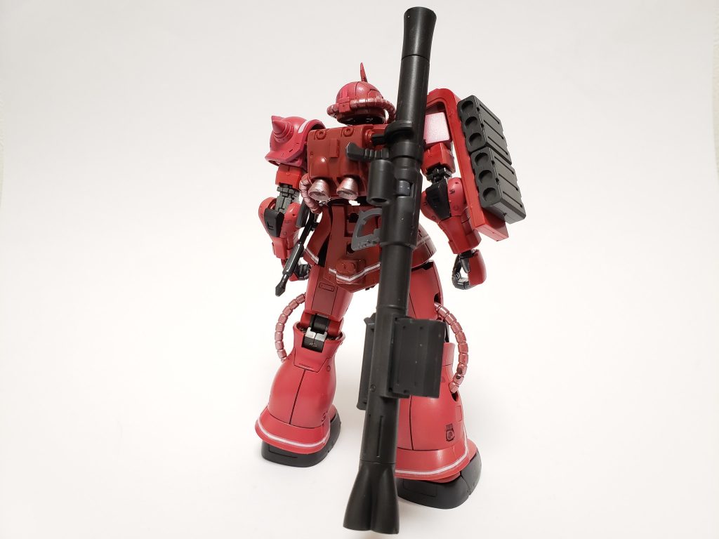 後ろ

そして今回、モノアイを光らせれるよう改造しました。