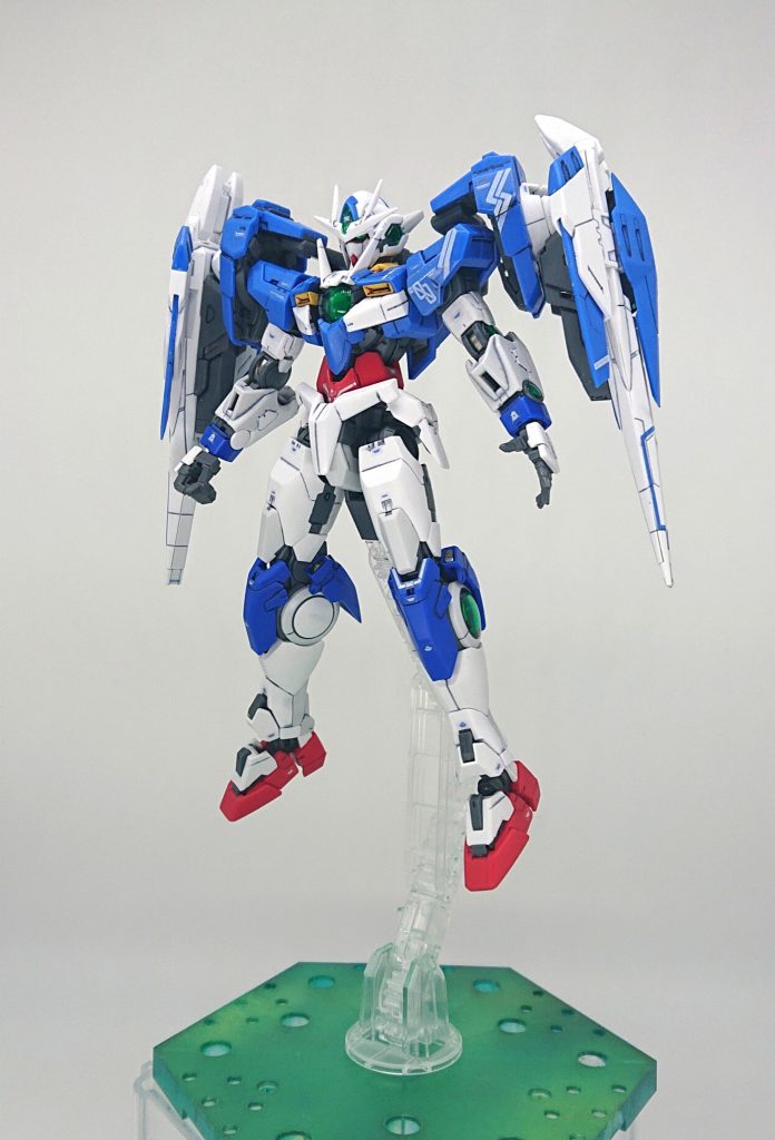 【ダブルオーライザー要素追加】
肩のGNドライヴにオーライザーのサイドバインダーを追加します。