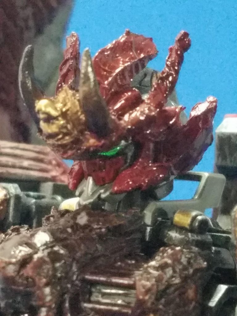 1/144フィギュアを搭載？