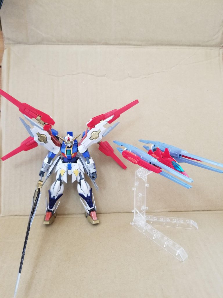 今回のメイン機ガンダムリバーシグラディウス
そして支援機のグラディウスブースターです