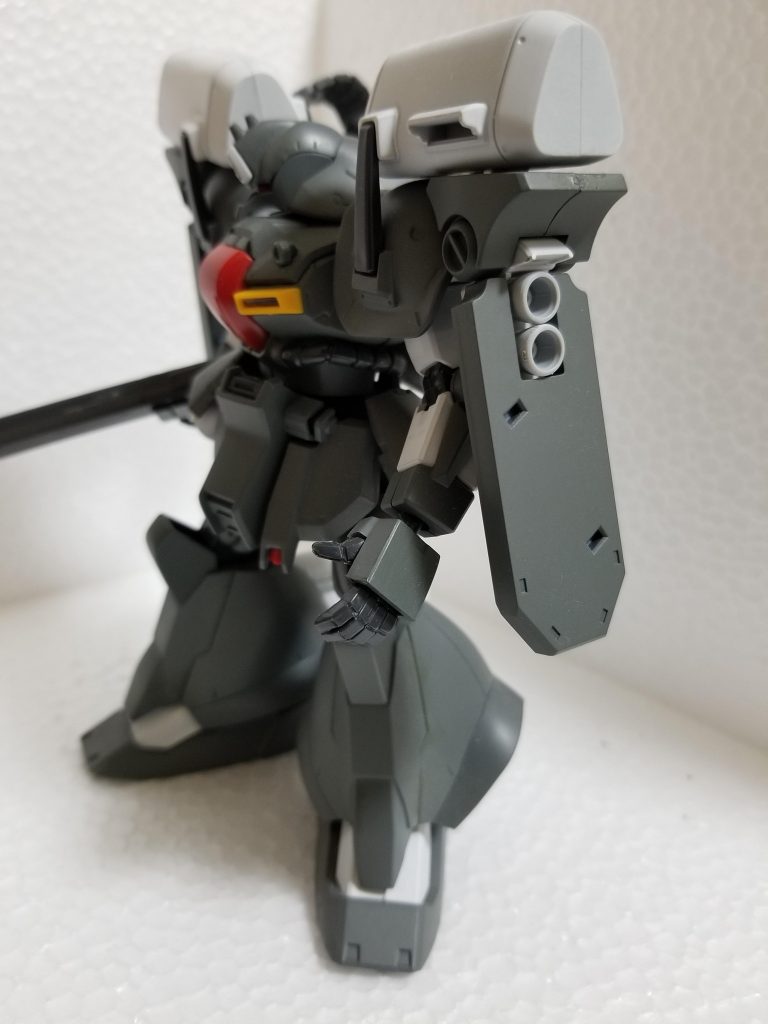 個人的にこの両肩のシールドはかなり良い感じ。