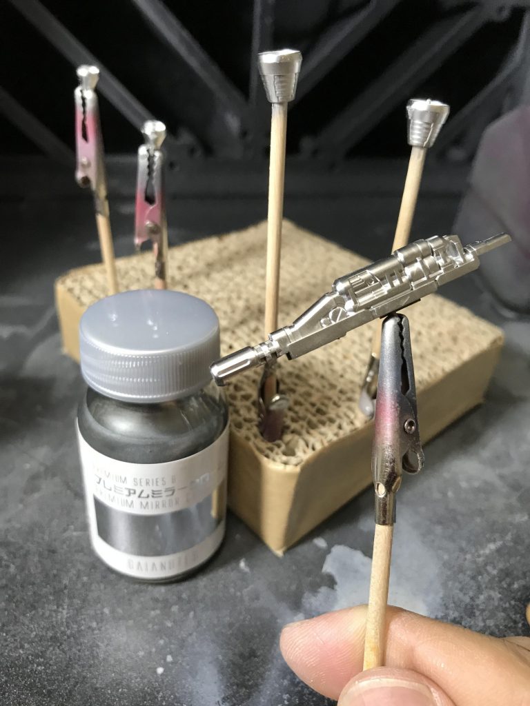 奮発してプレミアムミラークロームを買いました。キレイで感動しました(๑・̑◡・̑๑)