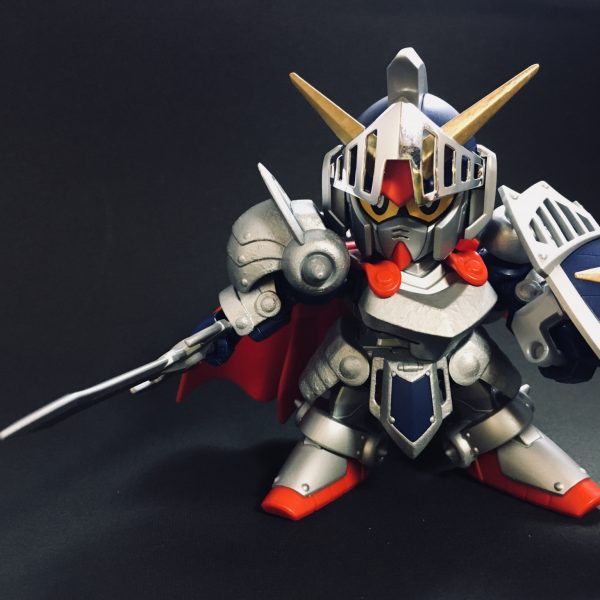 始まりの騎士ガンダム