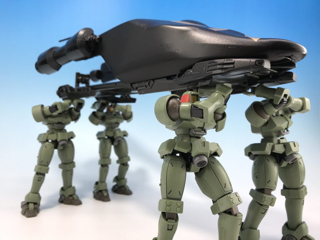 いやぁ、大破したサポートメカを4人で抱えて突撃するラストシーンは感動的でしたね…というわけで、リーオー雪原戦用部隊でした!以下、制作工程になります。