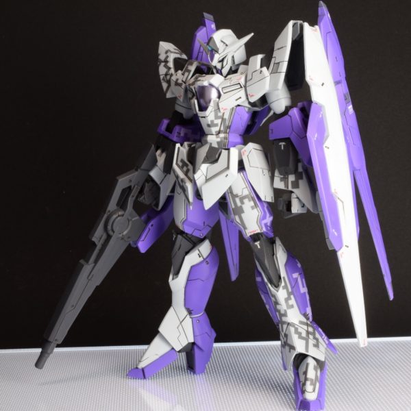 1.5(アイズ)ガンダム